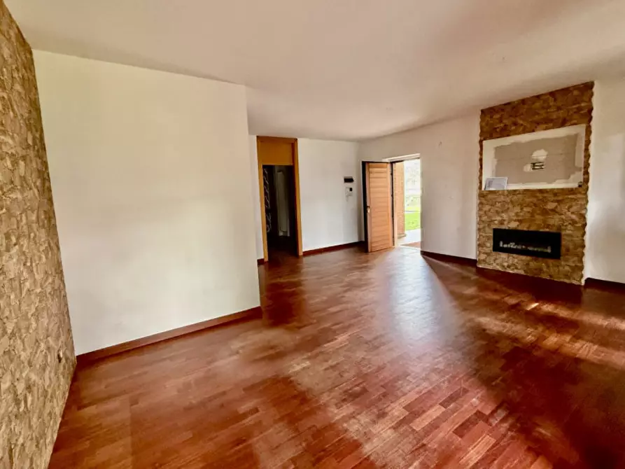 Immagine 8 di Appartamento in vendita  in Via Aldo Moro a Buccinasco