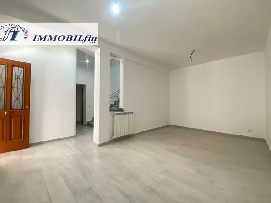 Immagine 4 di Casa indipendente in vendita  in VIALE EUROPA a Villabate