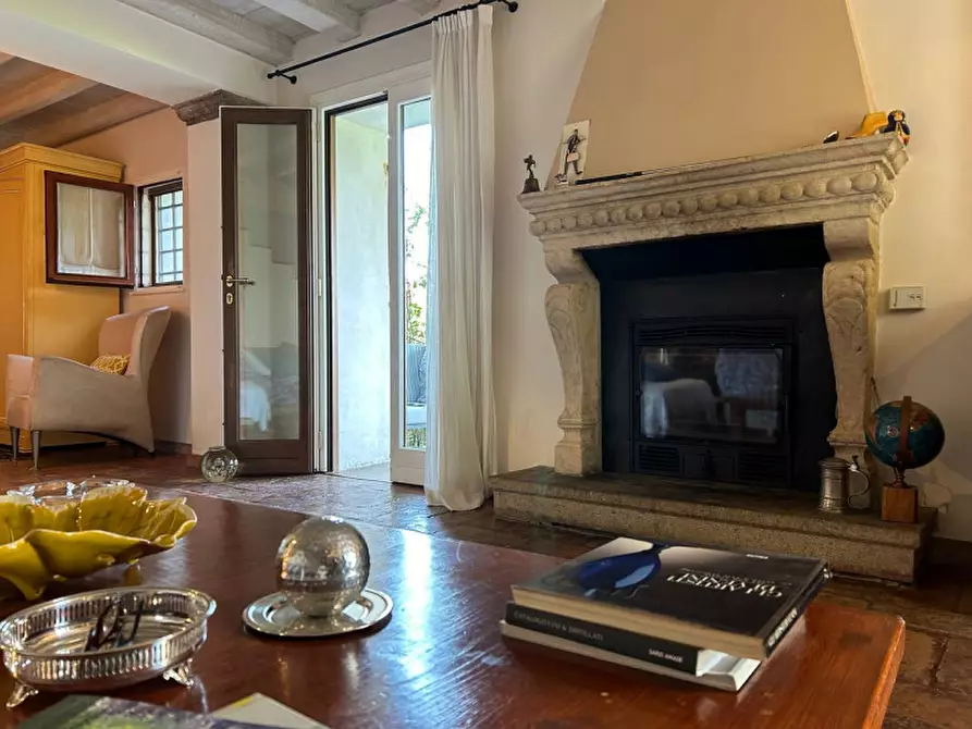 Immagine 22 di Villa in vendita  in via palazzina a Rovolon