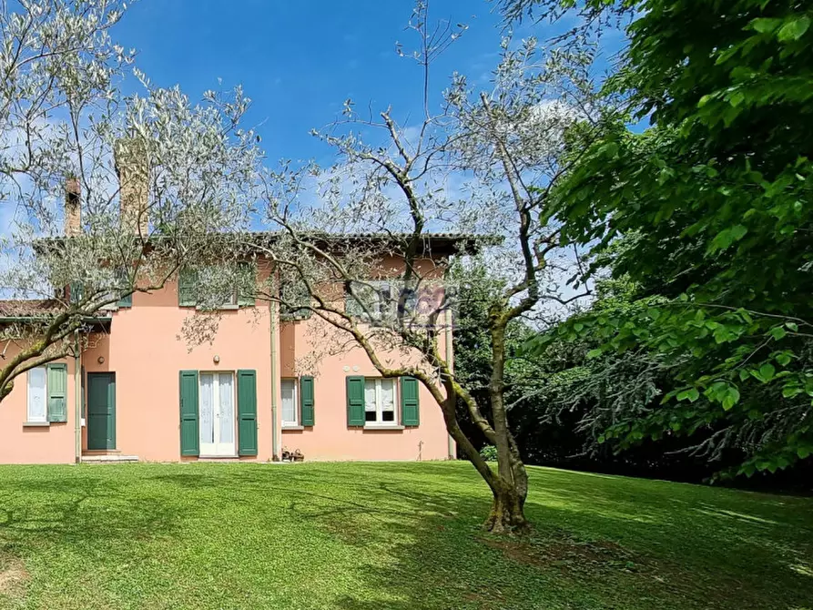 Immagine 5 di Casa bifamiliare in vendita  in Via Fermi a Passirano