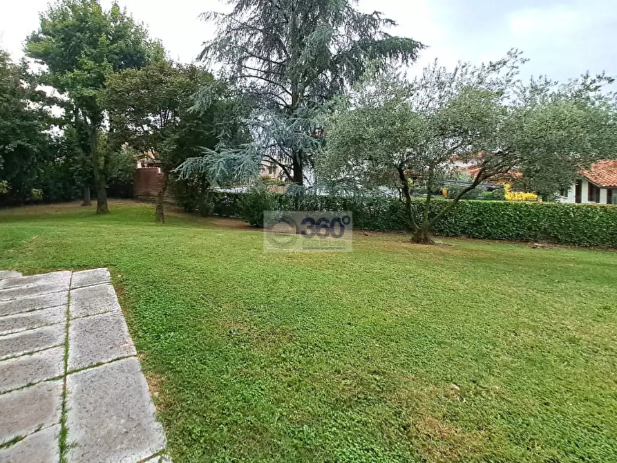 Immagine 9 di Casa bifamiliare in vendita  in Via Fermi a Passirano