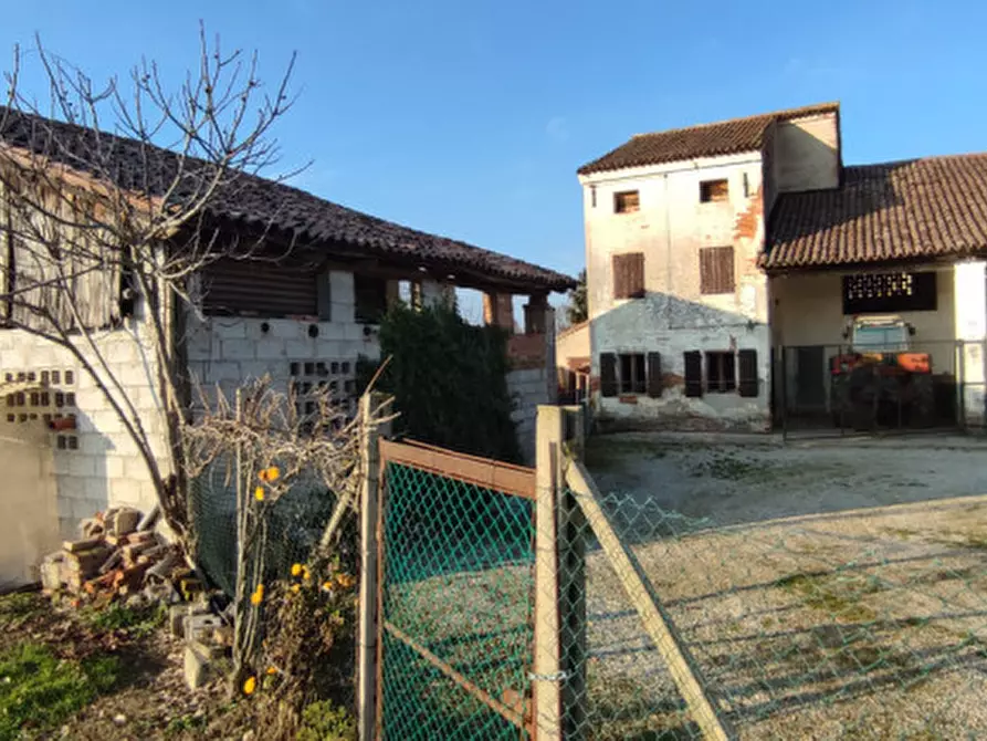 Immagine 1 di Rustico / casale in vendita  a San Giorgio In Bosco