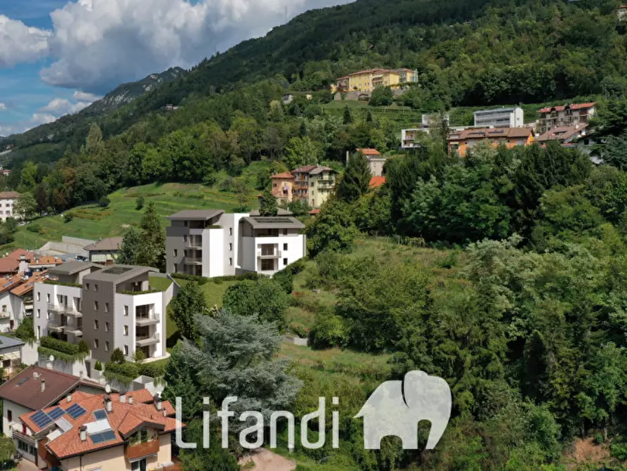 Immagine 8 di Appartamento in vendita  a Trento