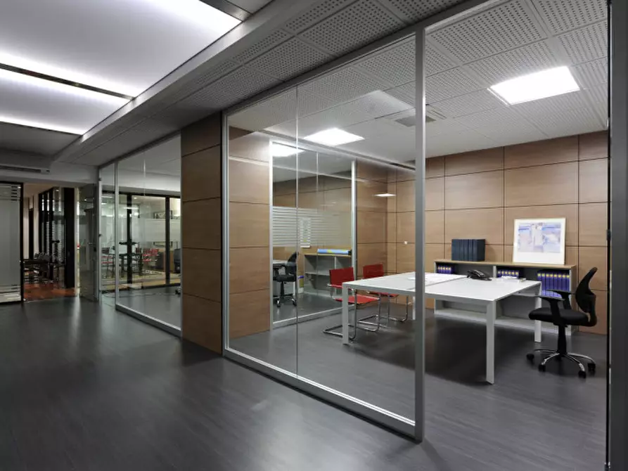 Immagine 7 di Ufficio in vendita  in via sestan a Trento