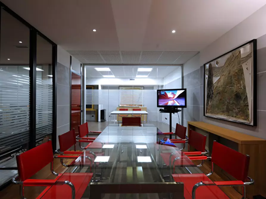 Immagine 23 di Ufficio in vendita  in via sestan a Trento