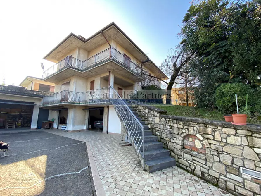 Immagine 1 di Villa in vendita  in Via Benecco a Gavardo