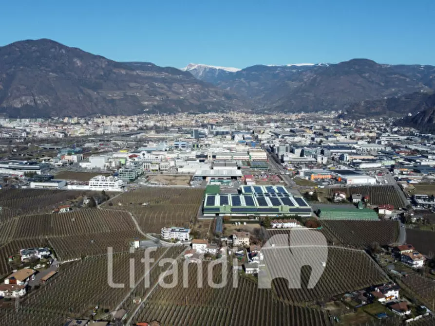 Immagine 2 di Terreno in vendita  a Bolzano