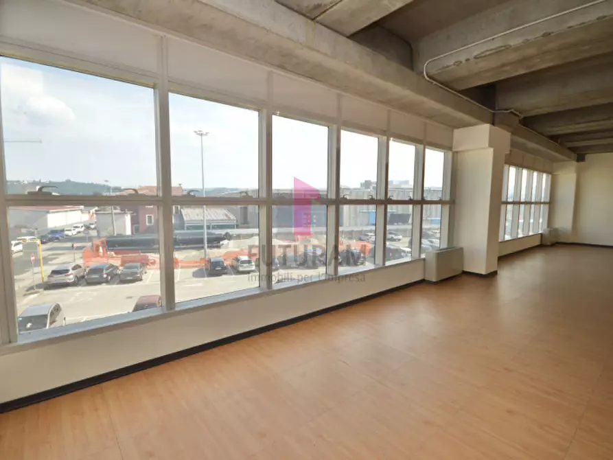 Immagine 5 di Ufficio in vendita  a Vicenza