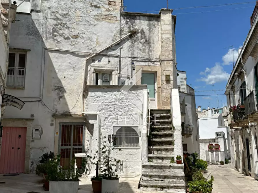 Immagine 1 di Casa indipendente in vendita  in Via Pisterola a Martina Franca
