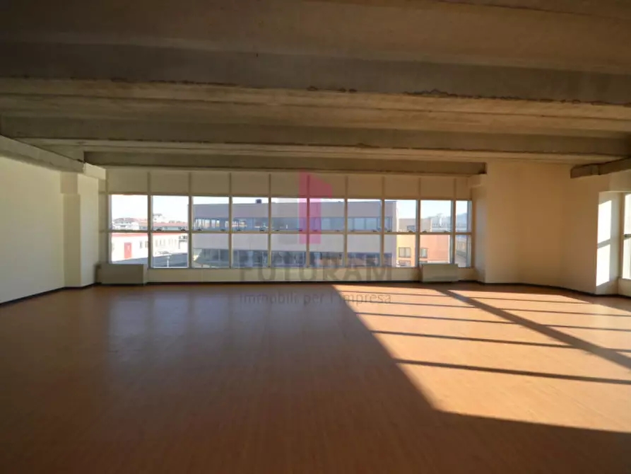 Immagine 8 di Ufficio in vendita  a Vicenza