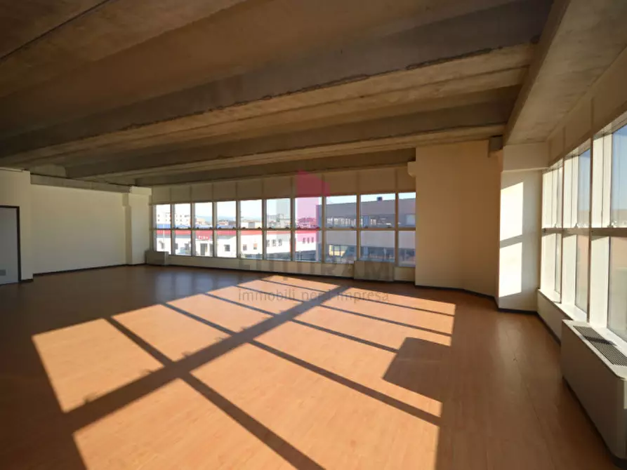 Immagine 17 di Ufficio in vendita  a Vicenza