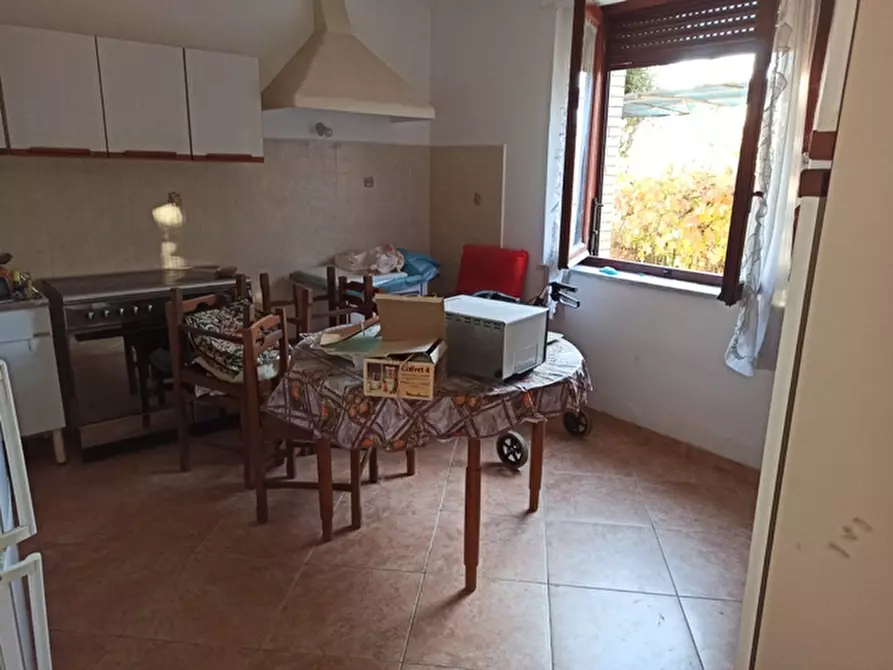 Immagine 2 di Casa indipendente in vendita  in chiusi a Chiusi