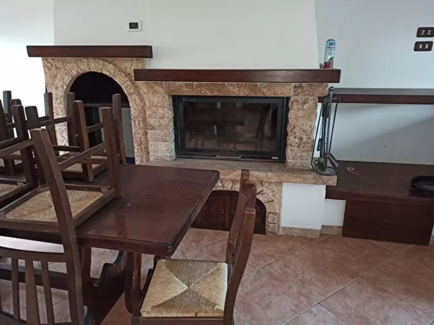 Immagine 5 di Casa indipendente in vendita  in chiusi a Chiusi