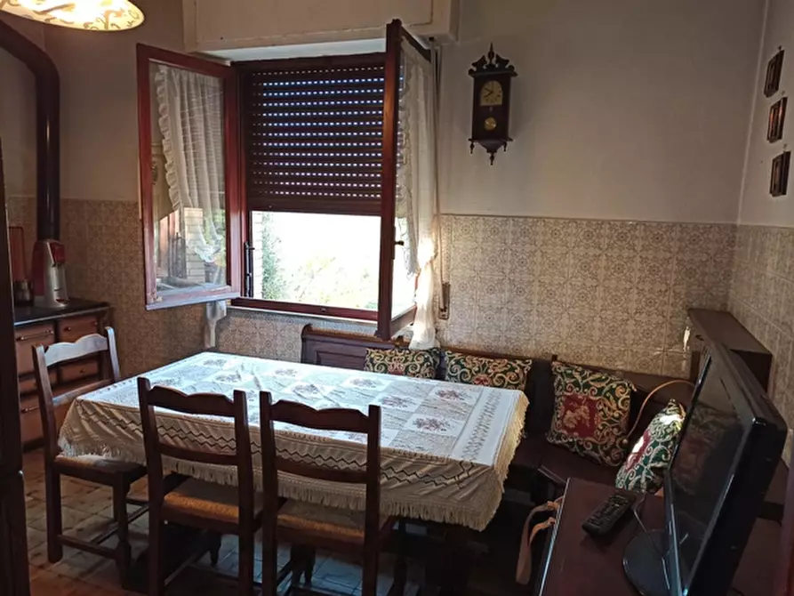 Immagine 9 di Casa indipendente in vendita  in chiusi a Chiusi