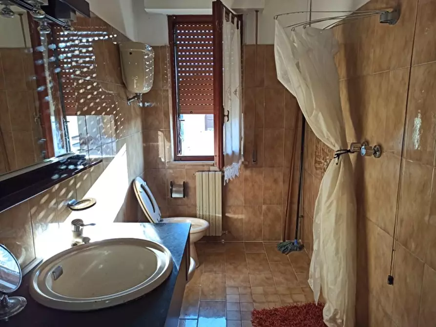 Immagine 14 di Casa indipendente in vendita  in chiusi a Chiusi