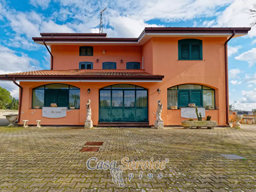 Immagine 30 di Villa in vendita  in Contrada Viva a Cutrofiano