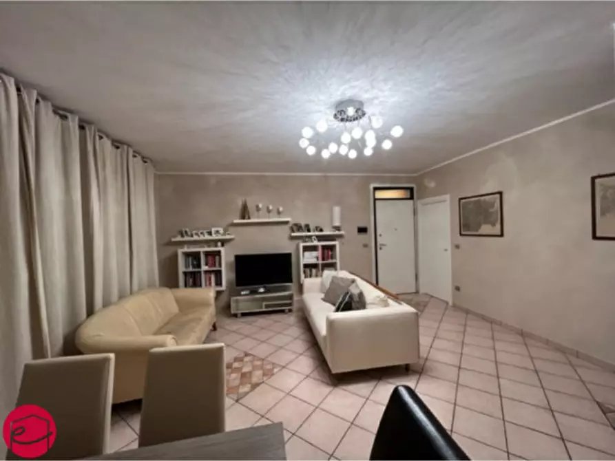 Immagine 10 di Villa in vendita  a Savignano Sul Rubicone