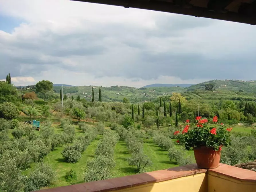 Immagine 8 di Villa in vendita  in PIAN DEI GIULLARI a Firenze