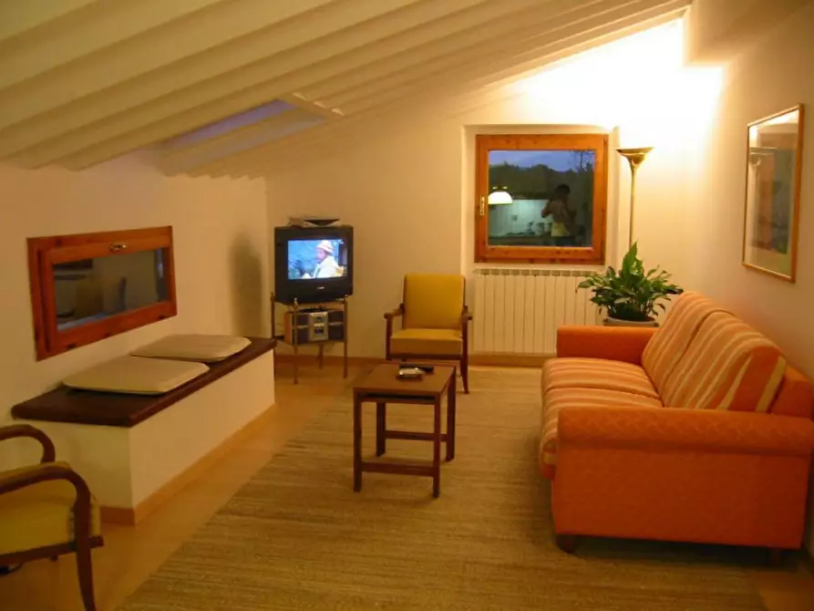 Immagine 9 di Villa in vendita  in PIAN DEI GIULLARI a Firenze