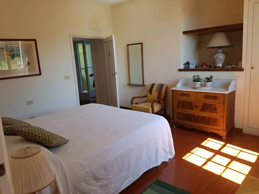 Immagine 12 di Villa in vendita  in PIAN DEI GIULLARI a Firenze