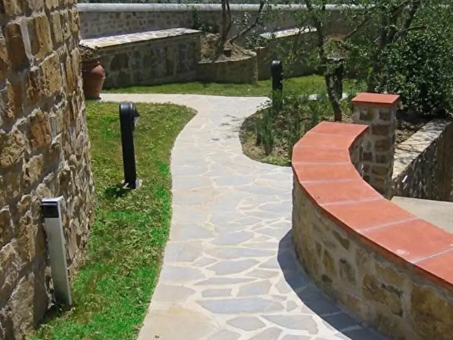 Immagine 25 di Villa in vendita  in PIAN DEI GIULLARI a Firenze