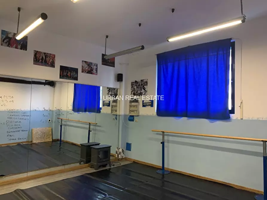 Immagine 8 di Magazzino in vendita  in Via del Destriero 6 a Trieste