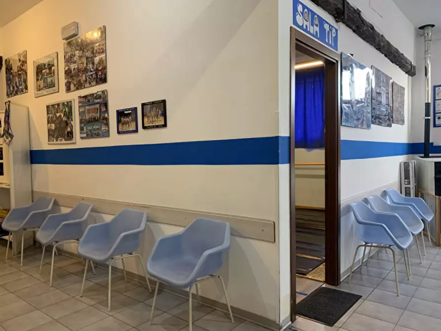 Immagine 27 di Magazzino in vendita  in Via del Destriero 6 a Trieste