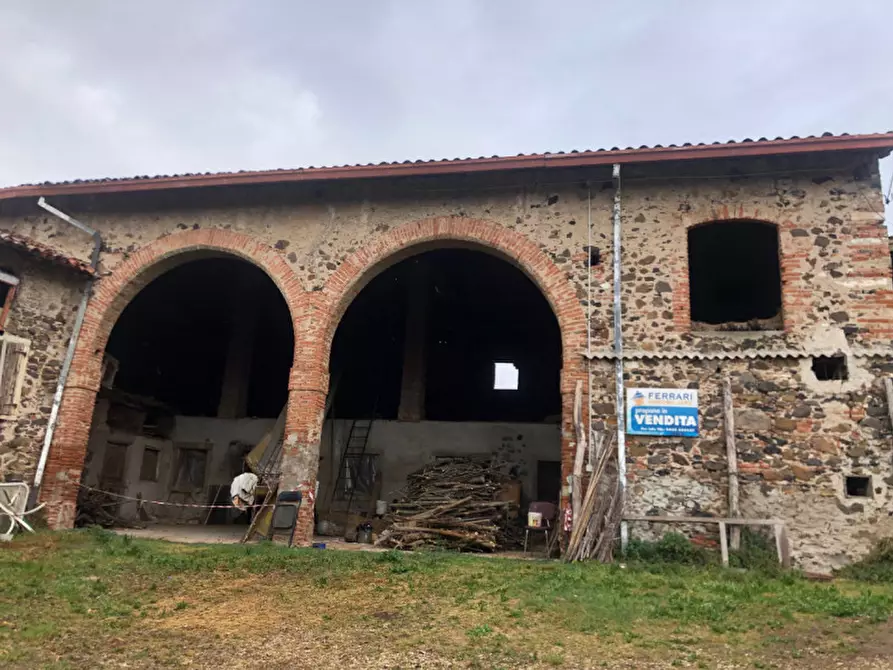 Immagine 3 di Rustico / casale in vendita  in Via Roccoberton a Cornedo Vicentino