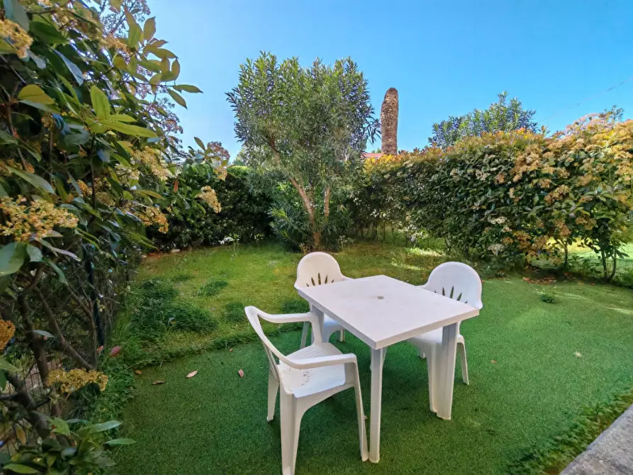 Immagine 2 di Appartamento in vendita  in via degli amici a Bordighera