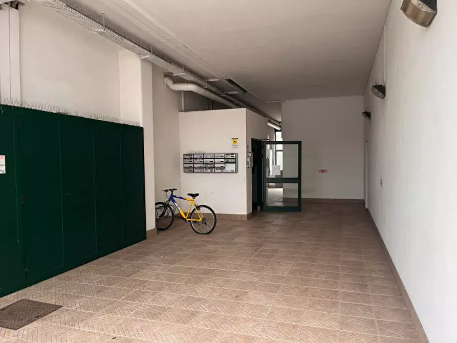 Immagine 4 di Cantina in vendita  in via Luigi Einaudi a Rovigo