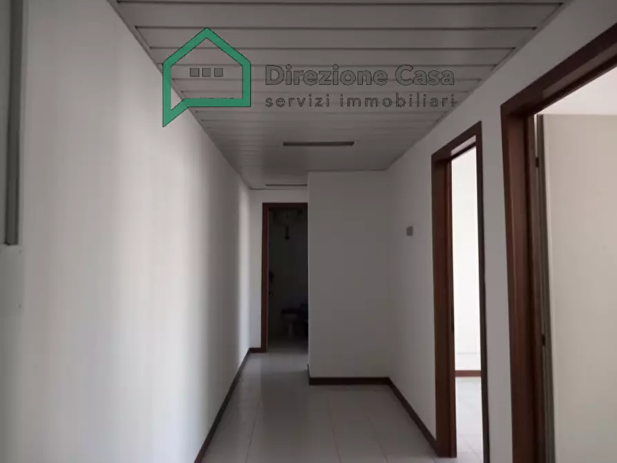 Immagine 6 di Ufficio in vendita  in CENTRO DIREZIONALE ISOLA A/7 a Napoli