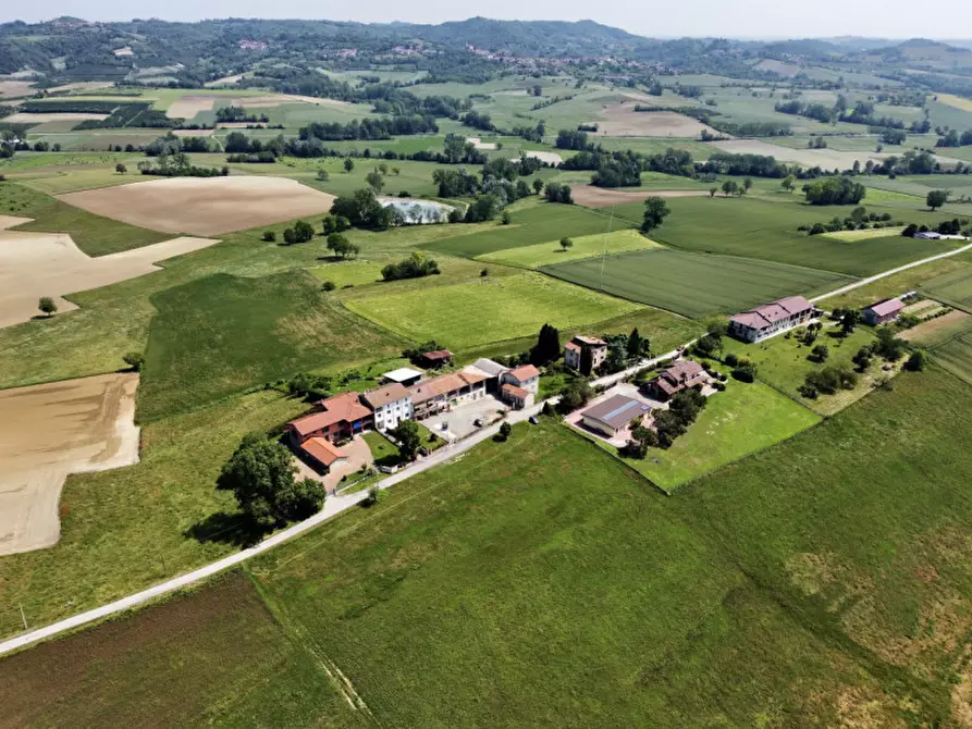 Immagine 4 di Rustico / casale in vendita  in Via Indipendenza 21 a Cerrina