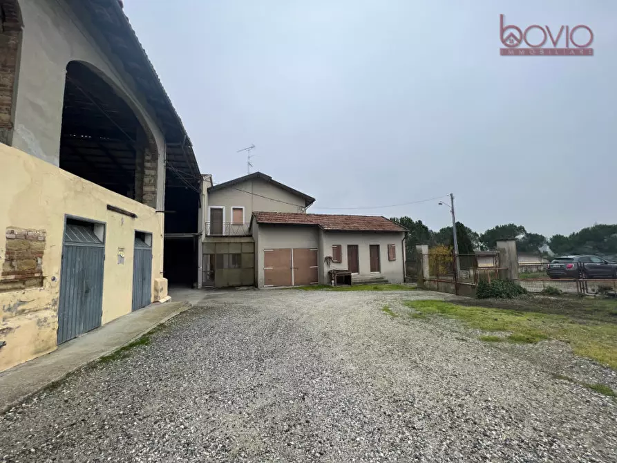 Immagine 12 di Rustico / casale in vendita  in Via Indipendenza 21 a Cerrina