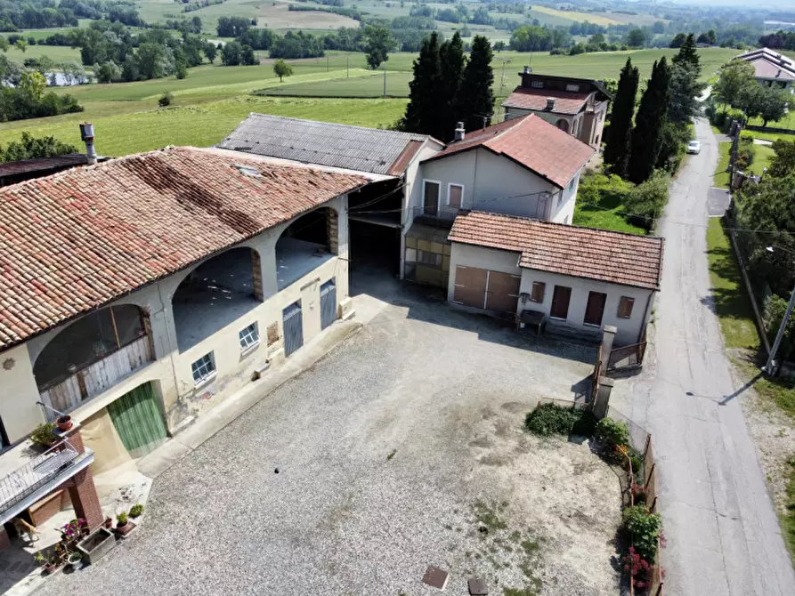 Immagine 49 di Rustico / casale in vendita  in Via Indipendenza 21 a Cerrina