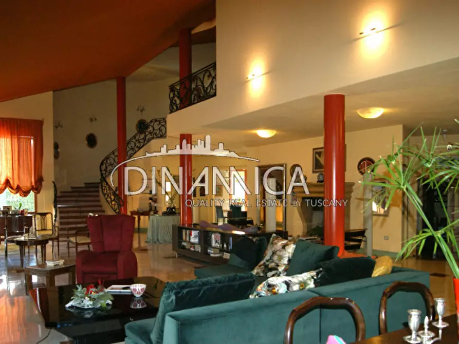 Immagine 5 di Villa in vendita  a San Miniato