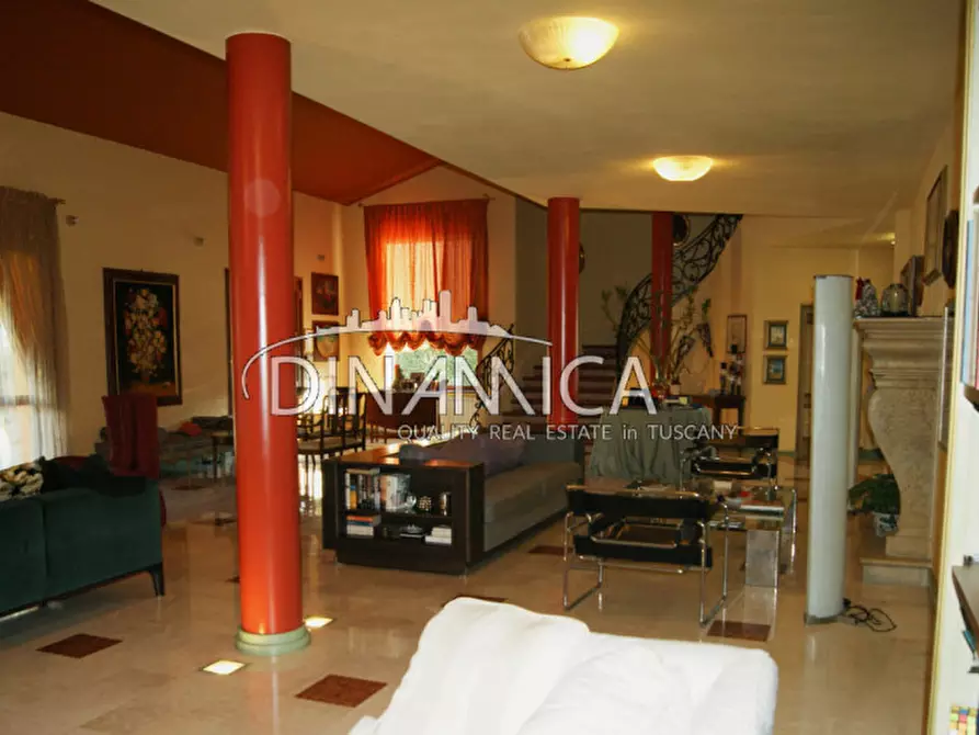 Immagine 9 di Villa in vendita  a San Miniato