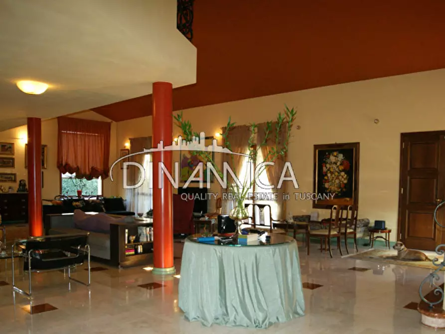 Immagine 10 di Villa in vendita  a San Miniato