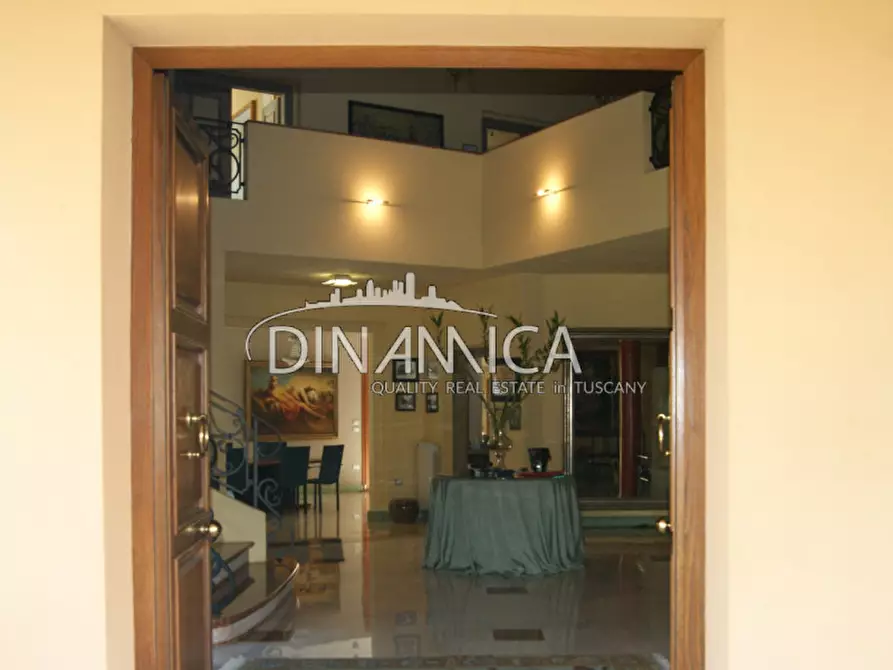 Immagine 12 di Villa in vendita  a San Miniato