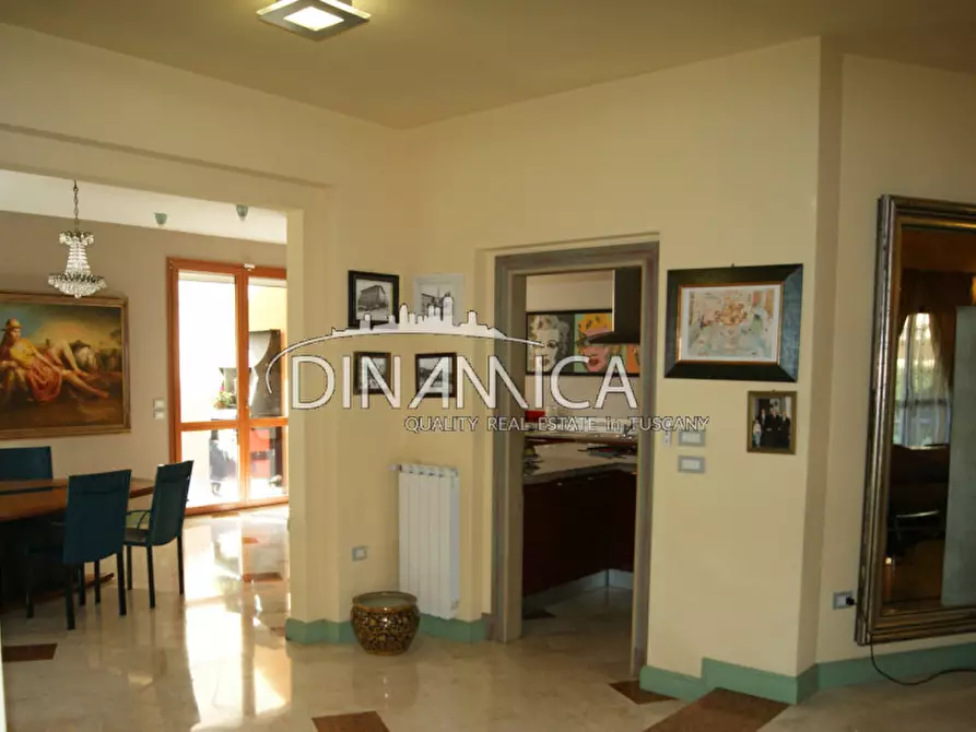 Immagine 15 di Villa in vendita  a San Miniato