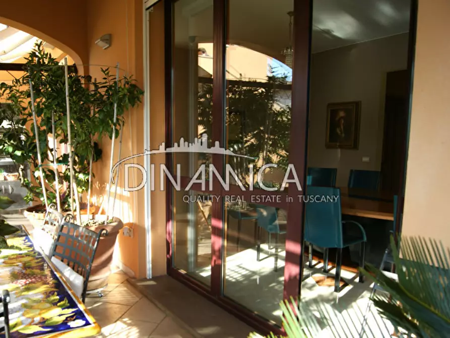 Immagine 21 di Villa in vendita  a San Miniato