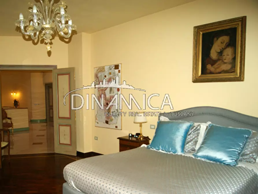 Immagine 37 di Villa in vendita  a San Miniato