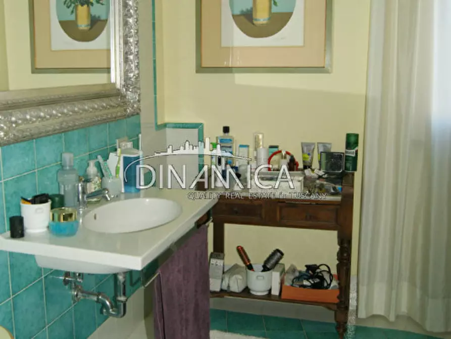 Immagine 38 di Villa in vendita  a San Miniato