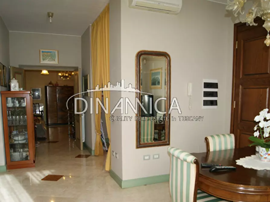 Immagine 53 di Villa in vendita  a San Miniato