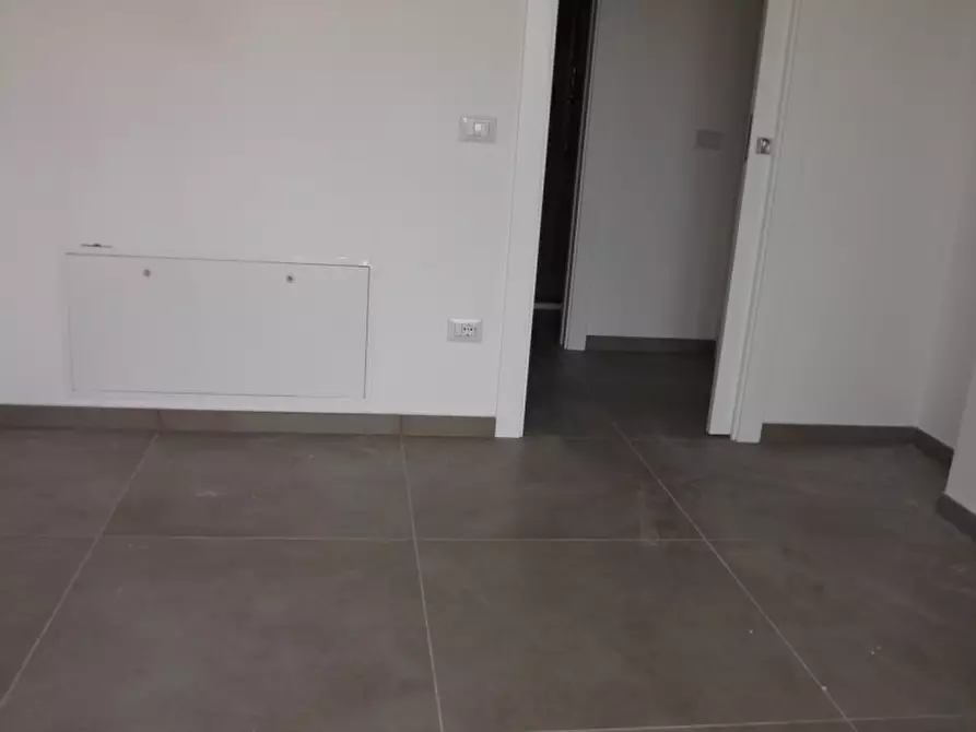 Immagine 10 di Attico in vendita  a Senigallia