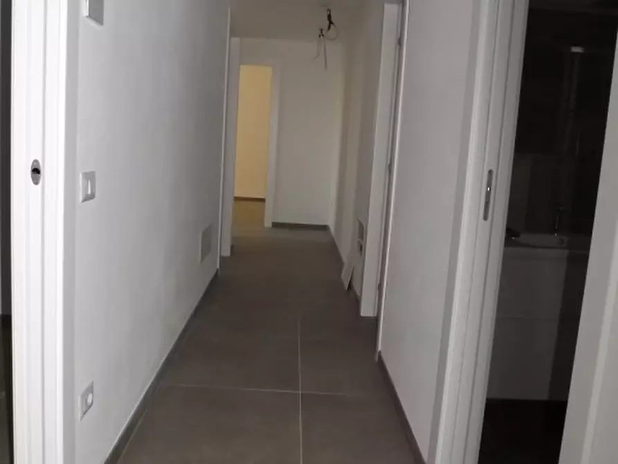 Immagine 11 di Attico in vendita  a Senigallia