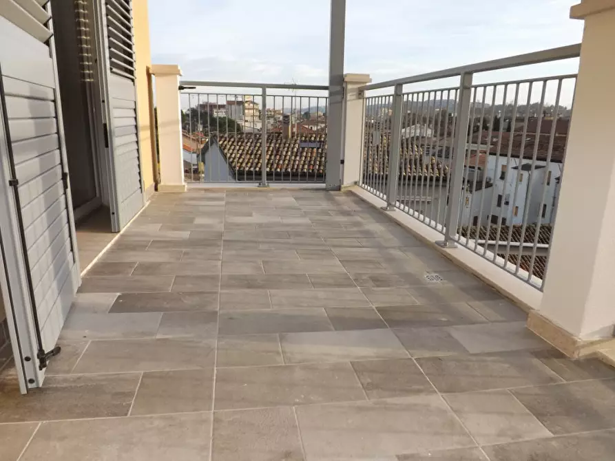 Immagine 21 di Attico in vendita  a Senigallia