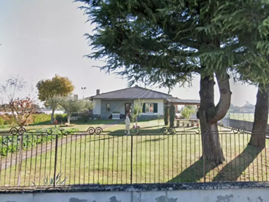 Immagine 2 di Casa indipendente in vendita  in VIA CALURI 89 a Villafranca Di Verona