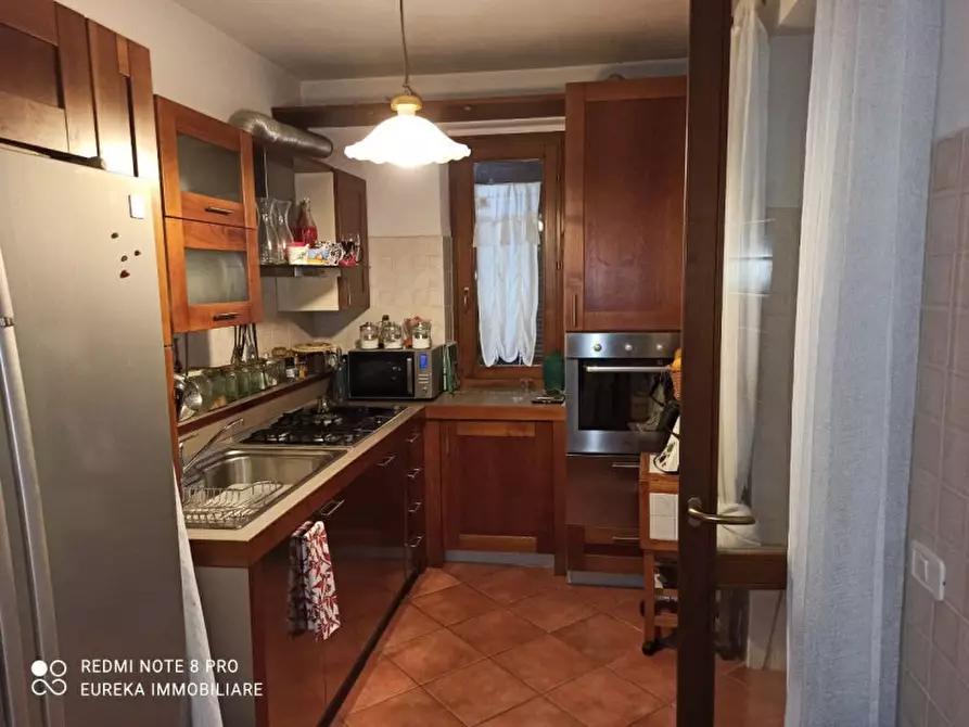 Immagine 7 di Villa in vendita  in Via Roma a Castiglione Del Lago