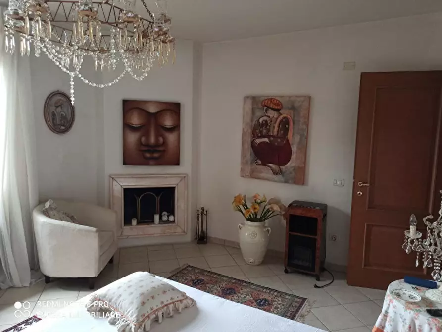 Immagine 10 di Villa in vendita  in Via Roma a Castiglione Del Lago