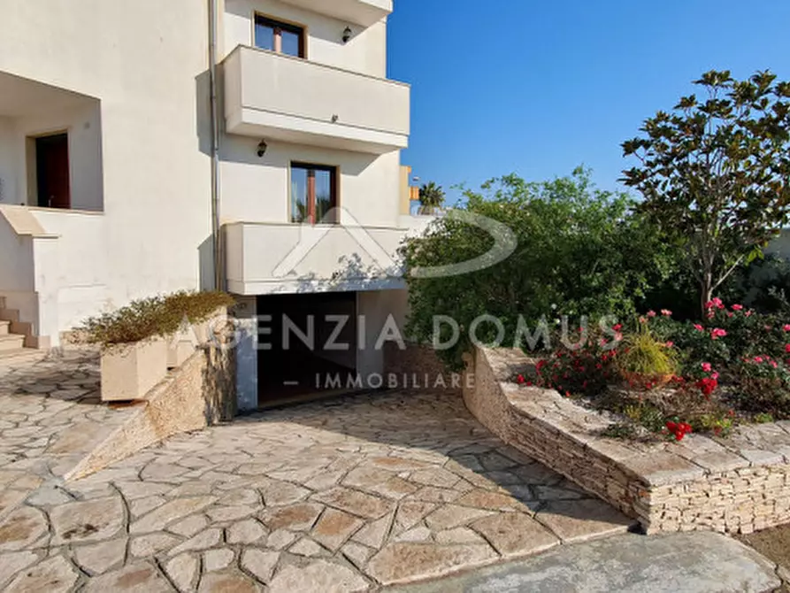 Immagine 3 di Casa indipendente in vendita  in Via Bengasi a Racale